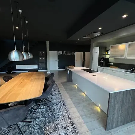 Luxurioese Penthousewohnung In Der Quakenbruecker Altstadt 夸肯布鲁克